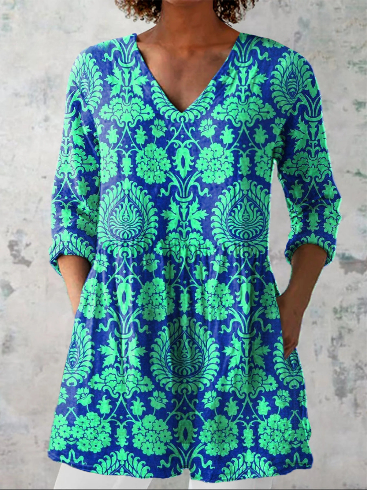 Romy | Long blouse with eye-catching pattern