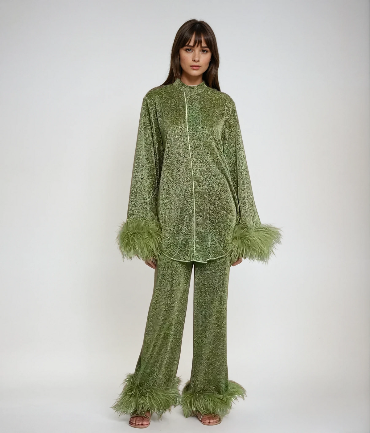 Lya - Two-piece set with feather trim collar