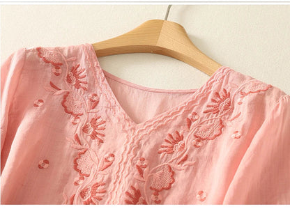Eloria cotton blouse with V-neck
